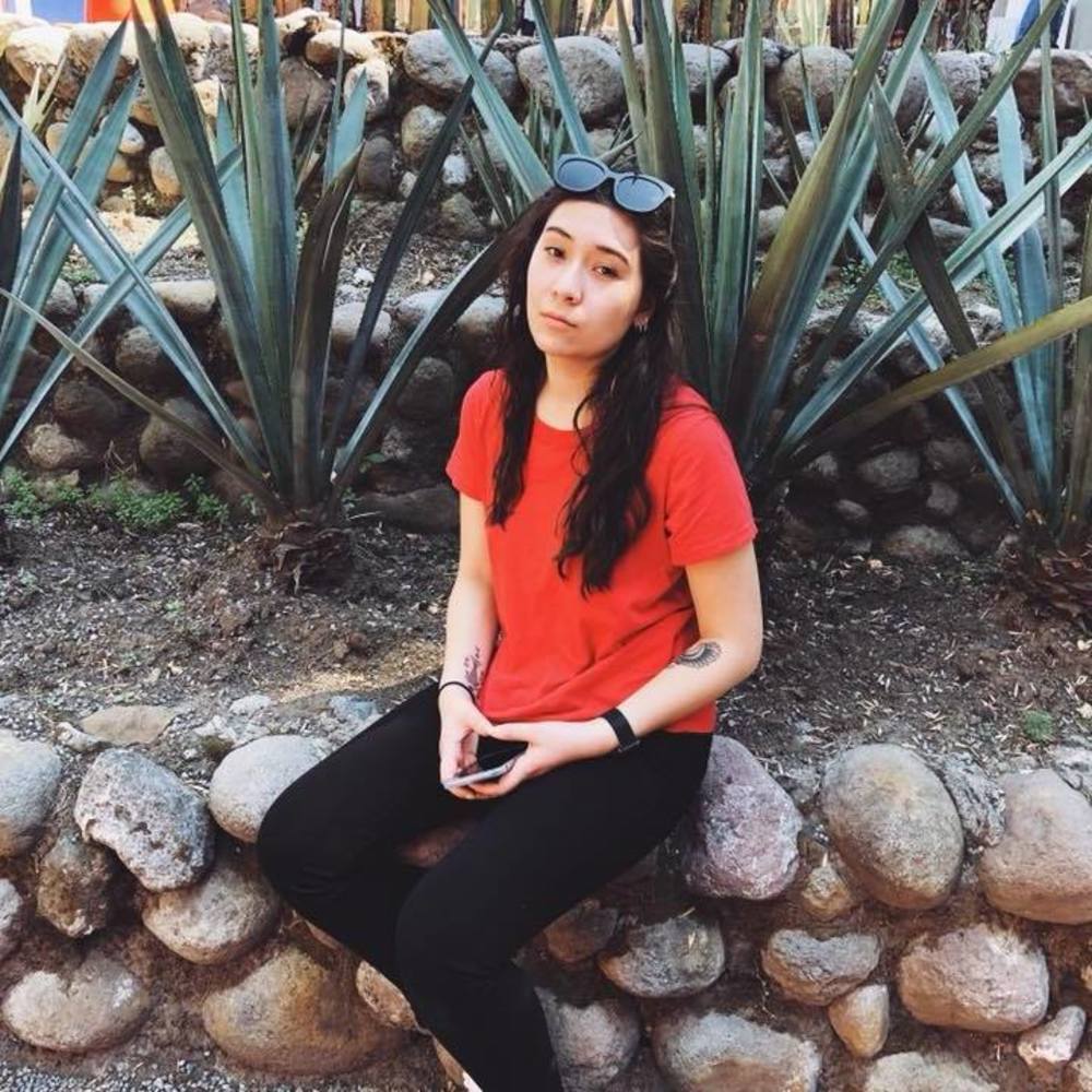 Meet your Posher, Zoe mana